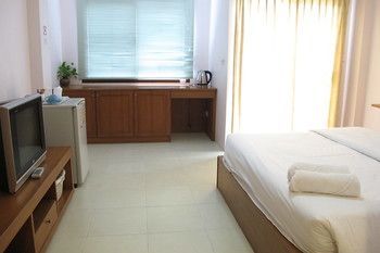 Somjai House Hotel Si Racha Exterior foto